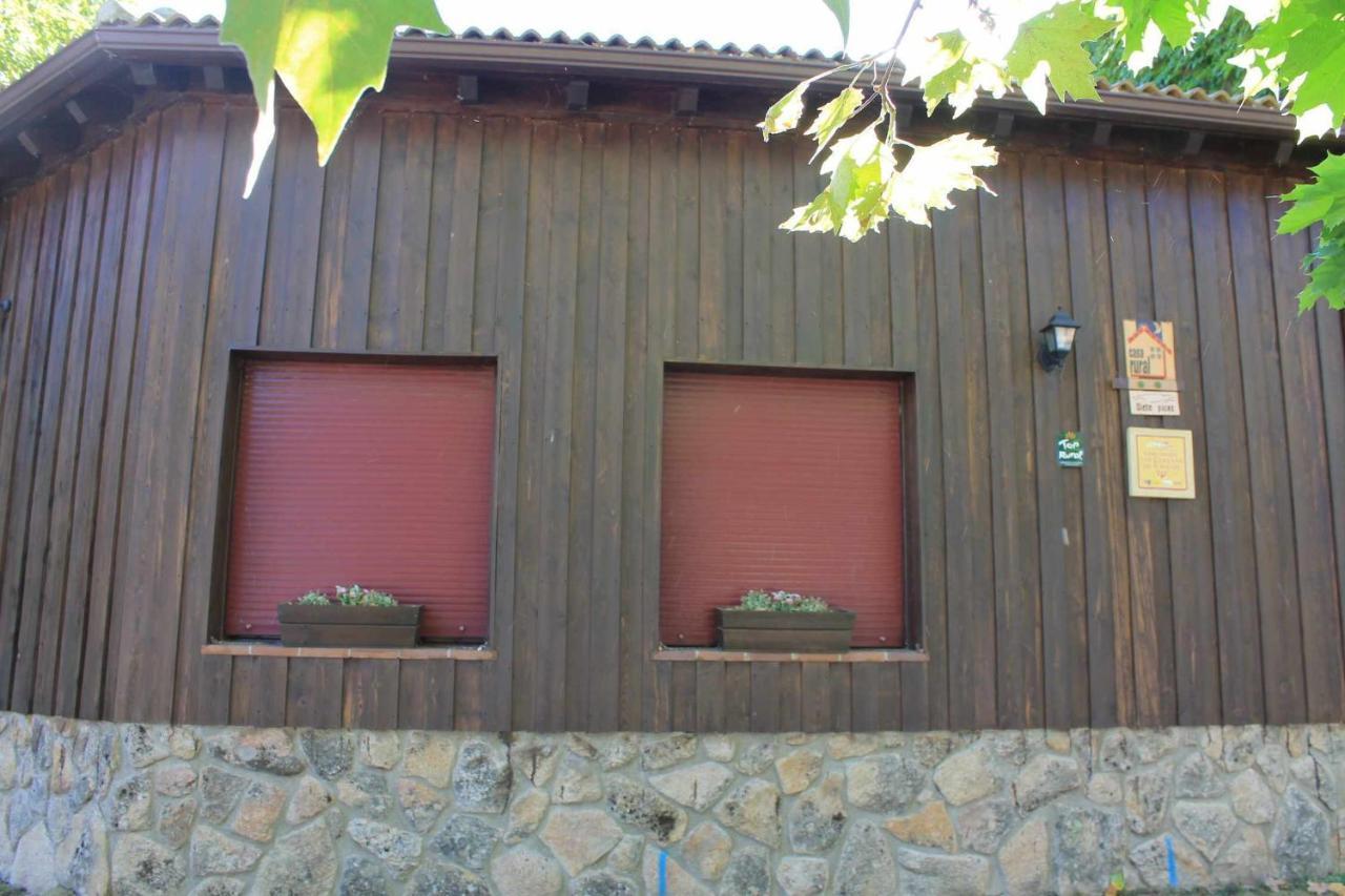 Las Cabanas De Valsain La Pradera de Navalhorno Exterior photo